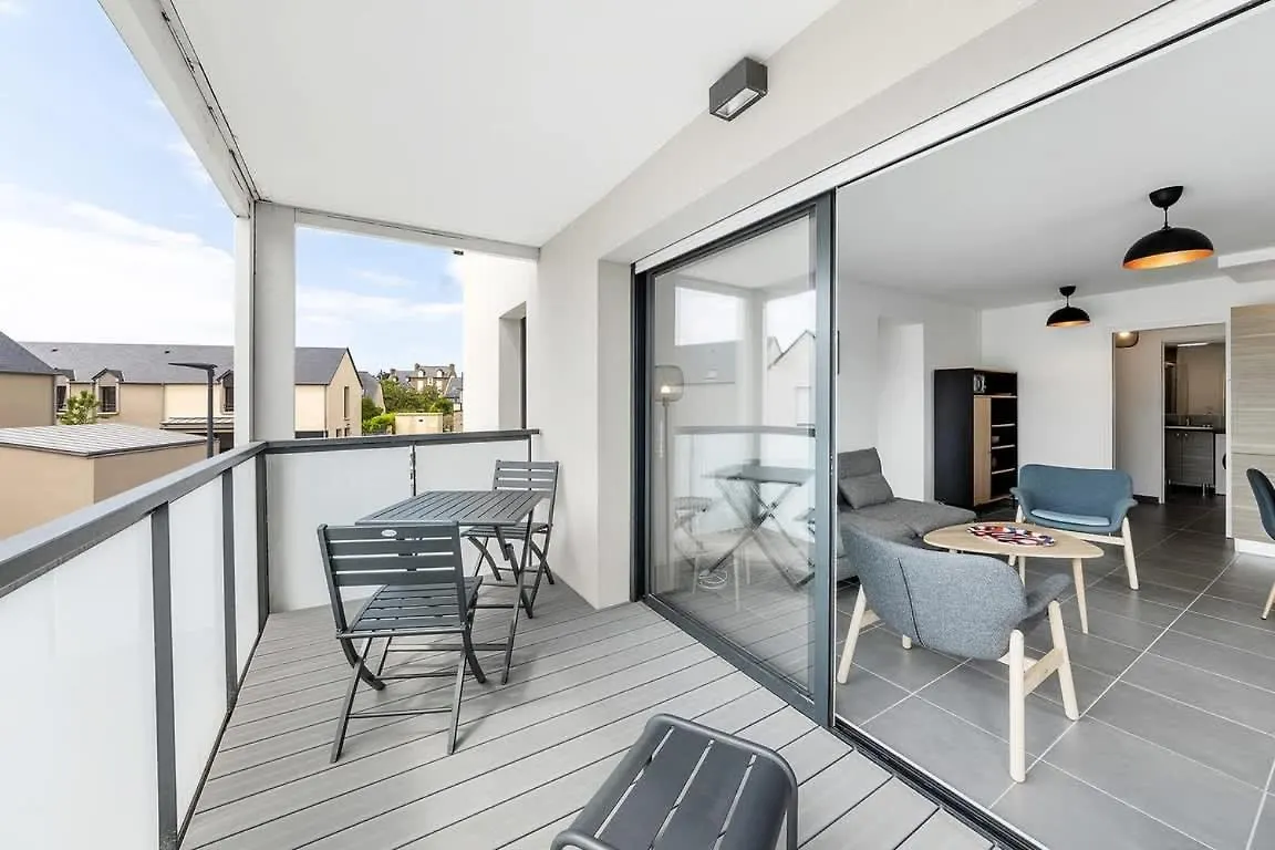Carthage - Bel Appartement - Proche Plage サン・マロ アパート